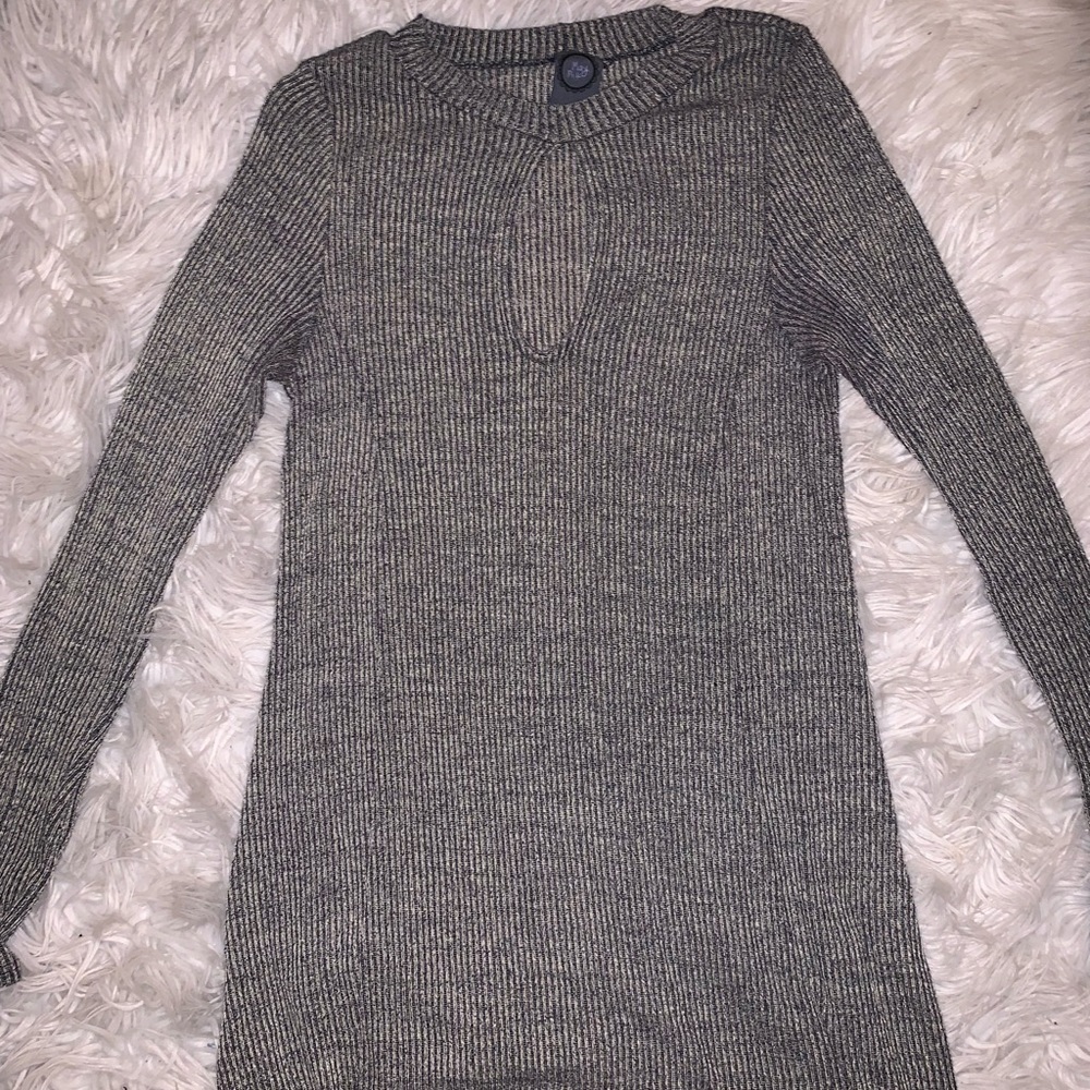 long sleeved dress !